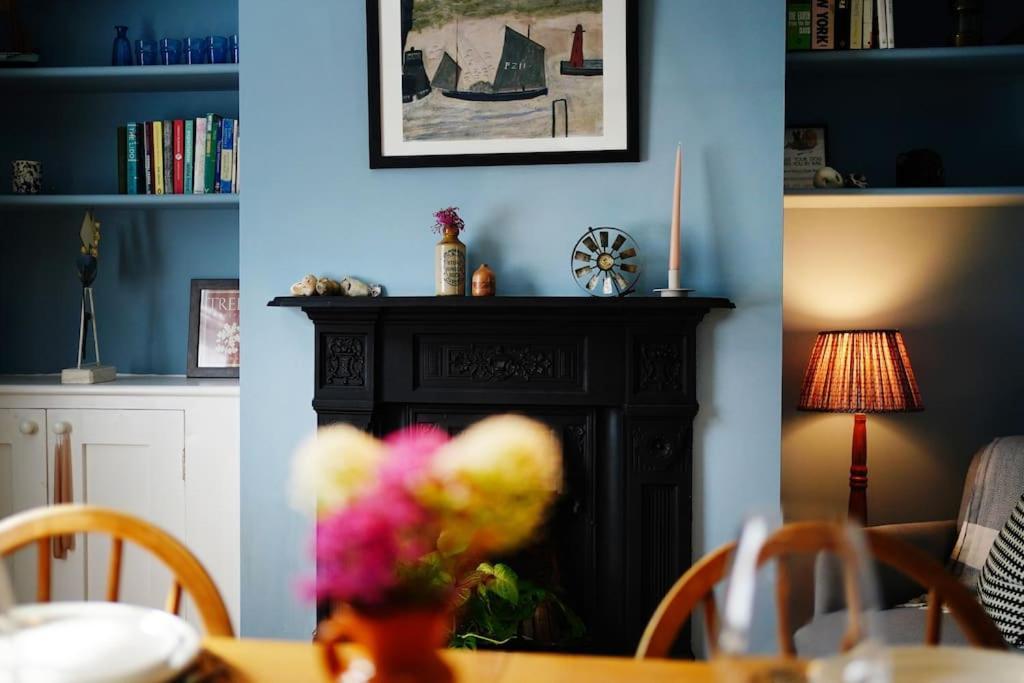 Northdene Cottage: Cozy Seaside Retreat with Woodburning Charm Deal Exterior photo